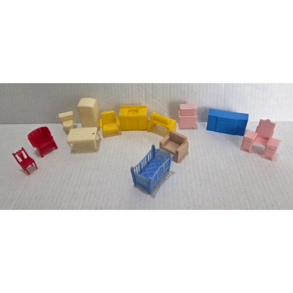 Vintage 1950s-60s Dollhouse Plastic Furniture Lot of 13 Pieces Unbranded